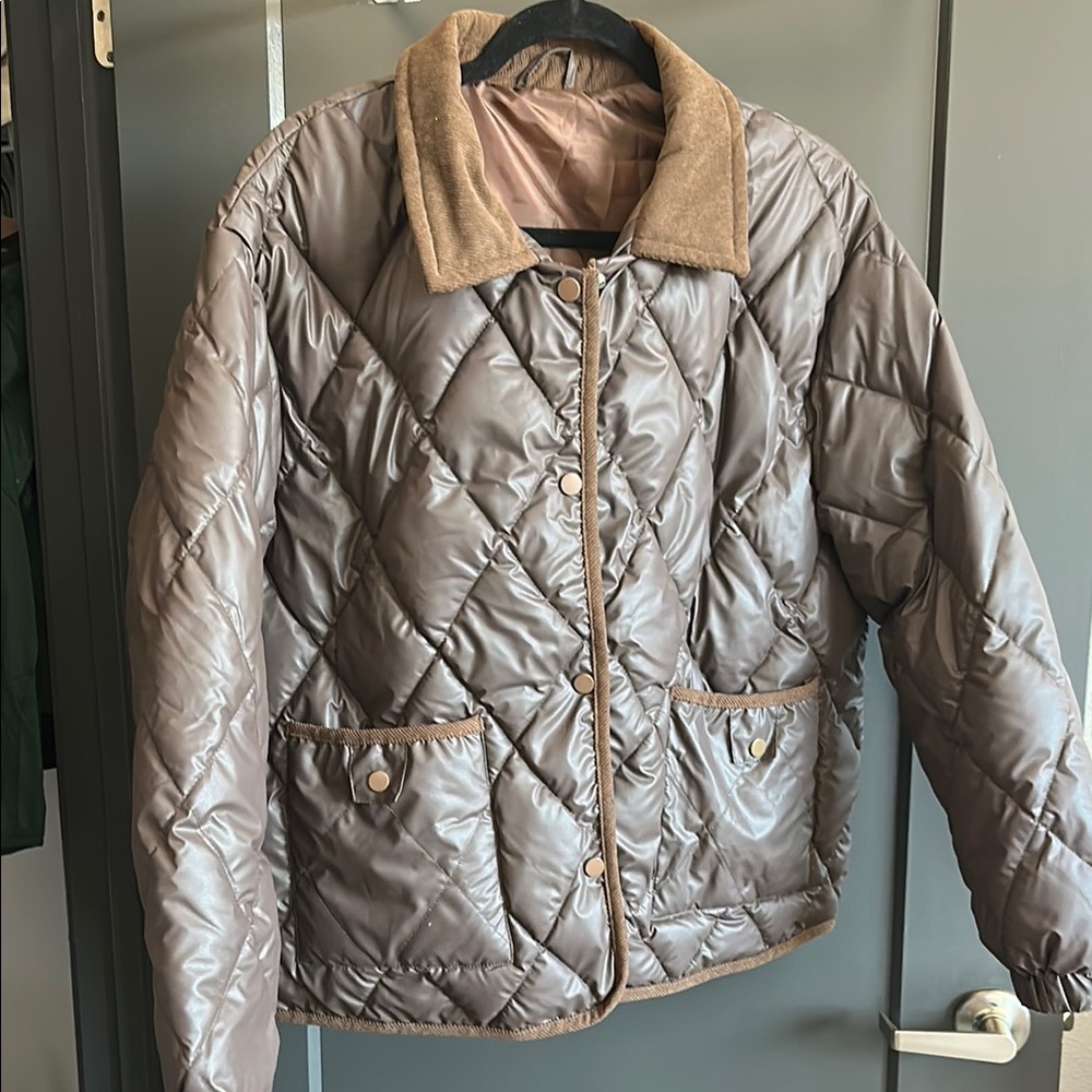 Quilted Jacket with Tan Collar